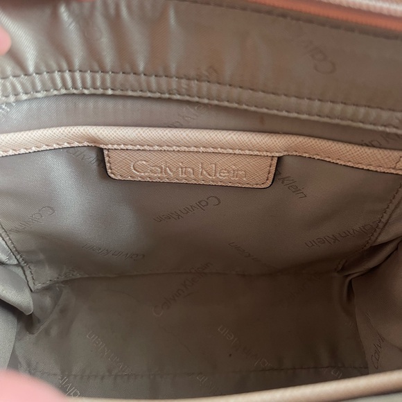 Calvin Klein Leather Crossbody bag - Picture 6 of 6